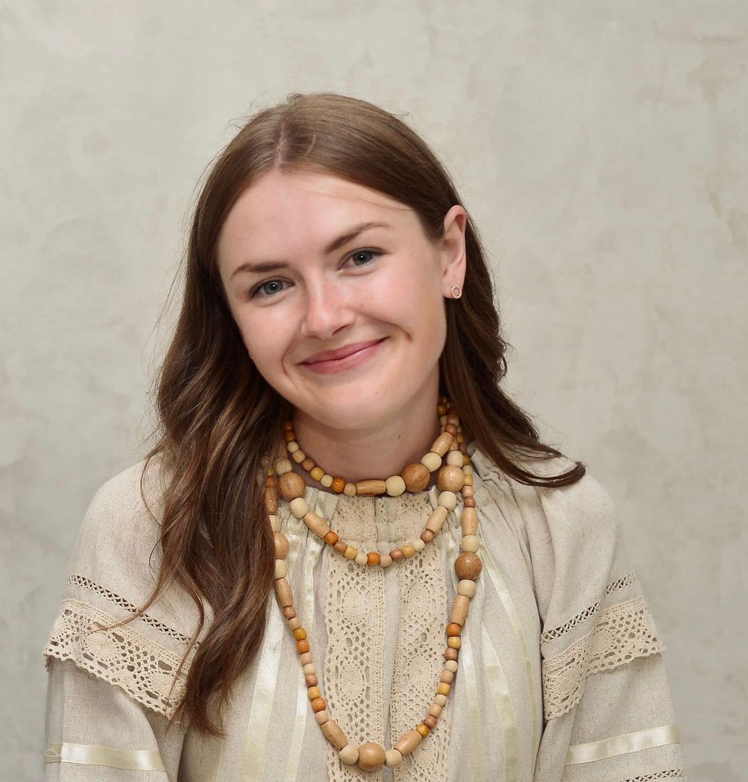 Викладач Юлія